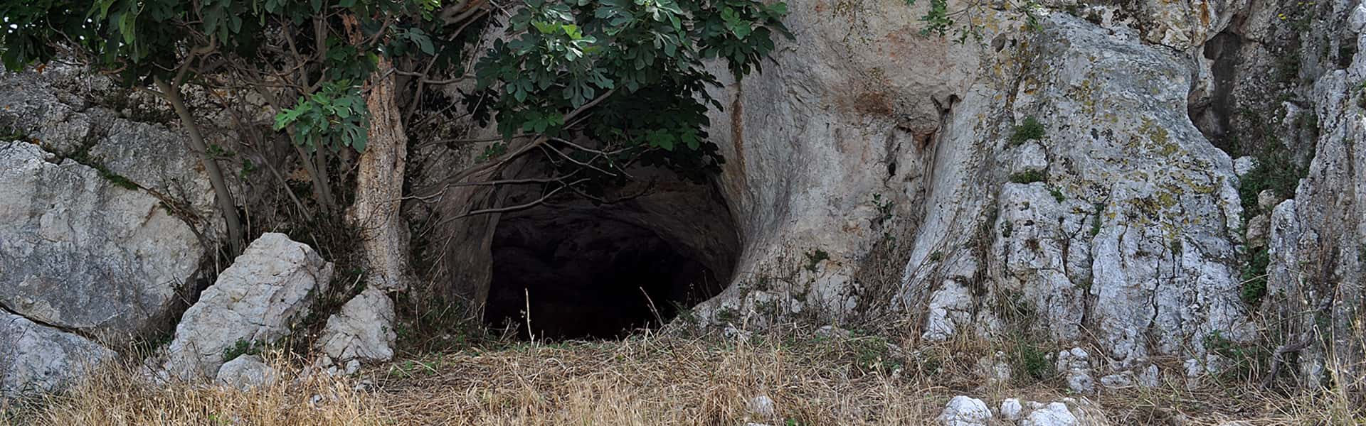 Σπήλαια Στρύμης