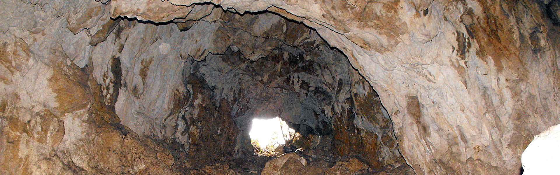 Mikropolis cave